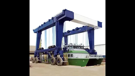 Gru mobile per barche Gru a cavalletto per ascensore da viaggio marino Gru di sollevamento per barche da 50 tonnellate